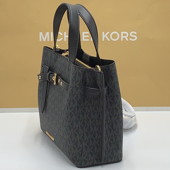 MICHAEL KORS OUTLET
Emilia Small Logo Satchel BLACK SIGNATURE COLOR - Picture 7 of 16